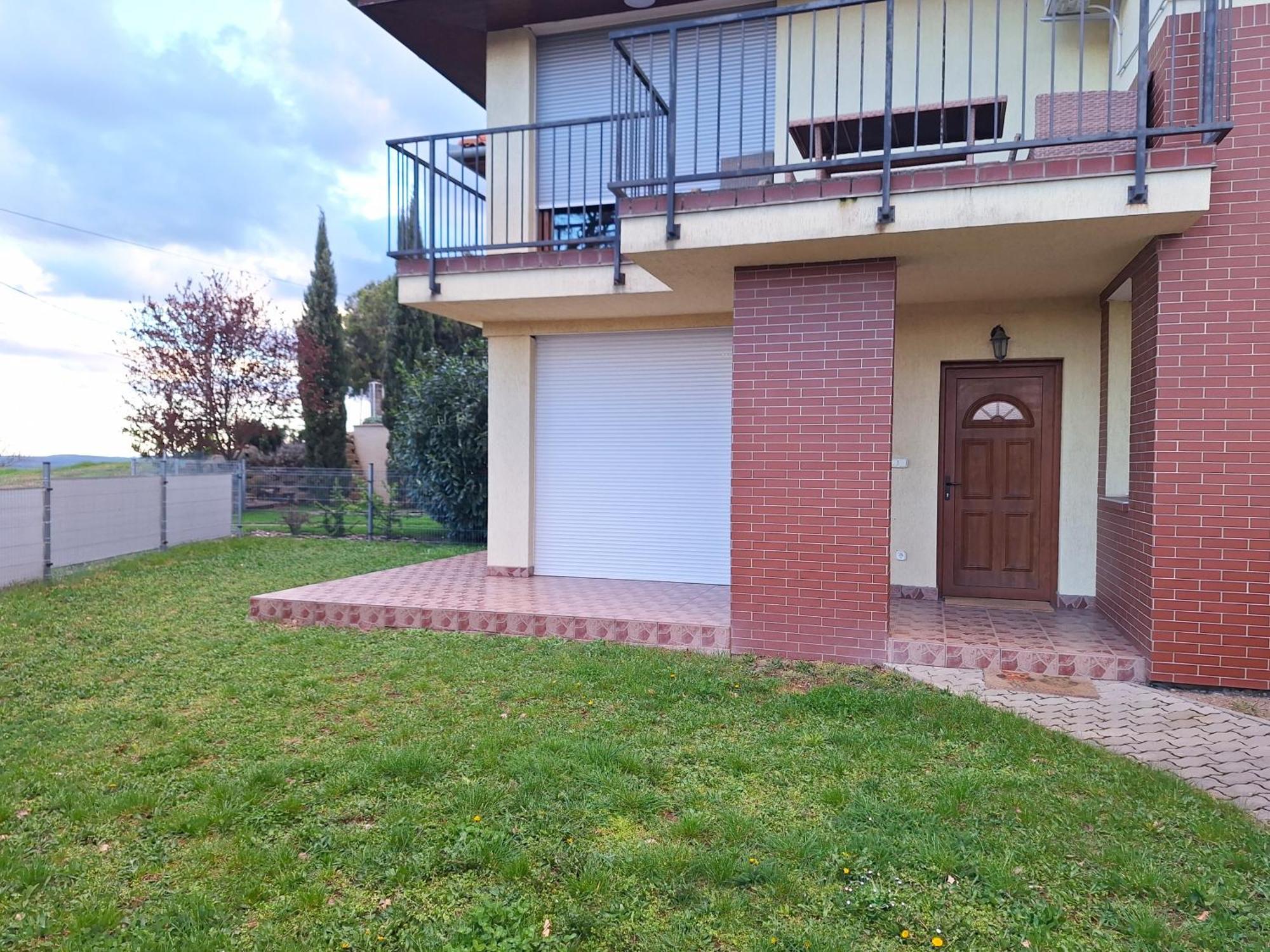 Makra-Teto Oeregtoelgy Apartman Pětikostelí Exteriér fotografie