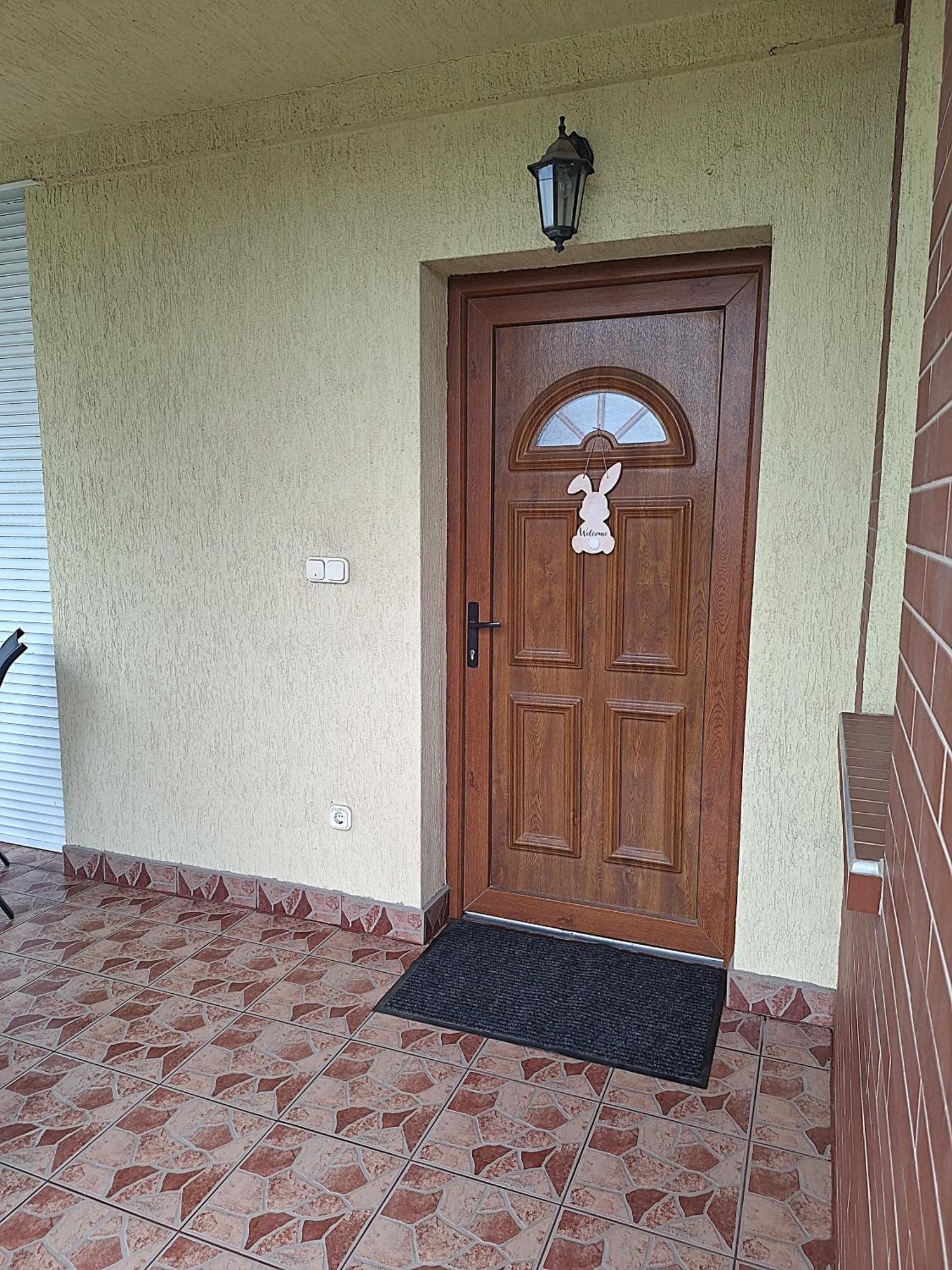 Makra-Teto Oeregtoelgy Apartman Pětikostelí Exteriér fotografie